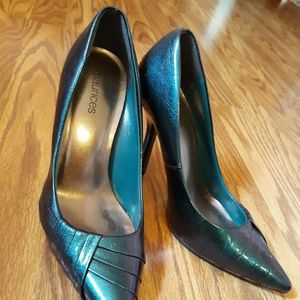 Purplish-teal Heals -size 7